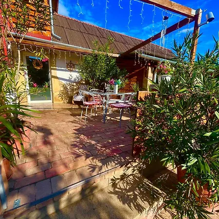 Szilviapartman Апартаменты